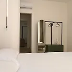 Apartment Lebum