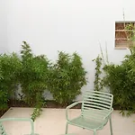 Apartment Lebum *